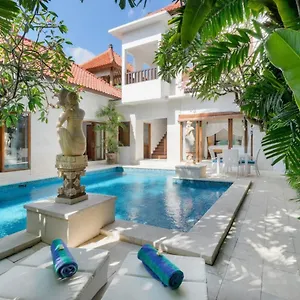 taman-sari-villas.hotelsseminyak.net/